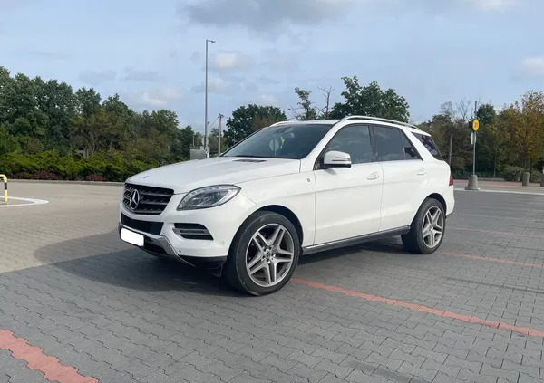 mazowieckie Mercedes-Benz ML cena 65000 przebieg: 260000, rok produkcji 2014 z Łomianki